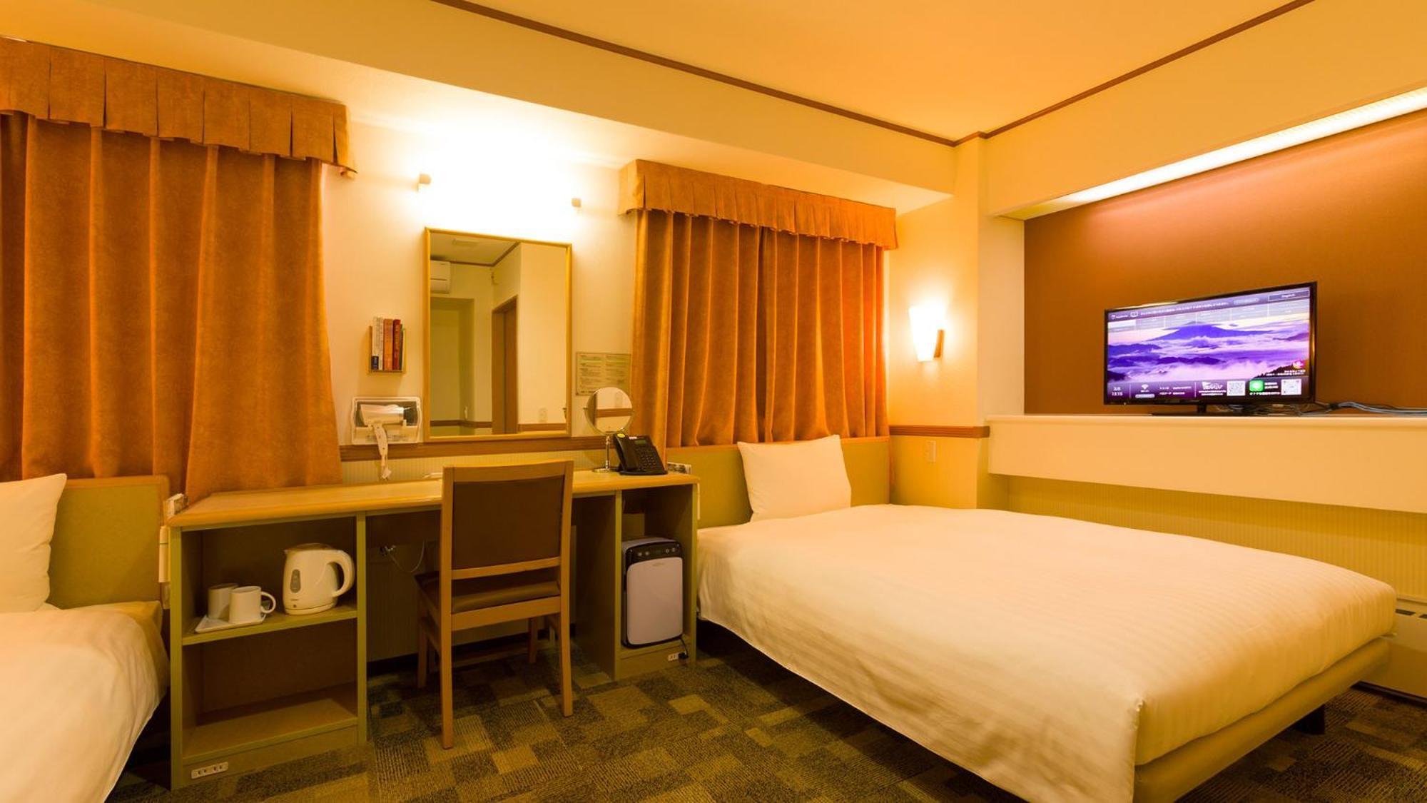 Toyoko Inn Yonezawa Ekimae Стая снимка