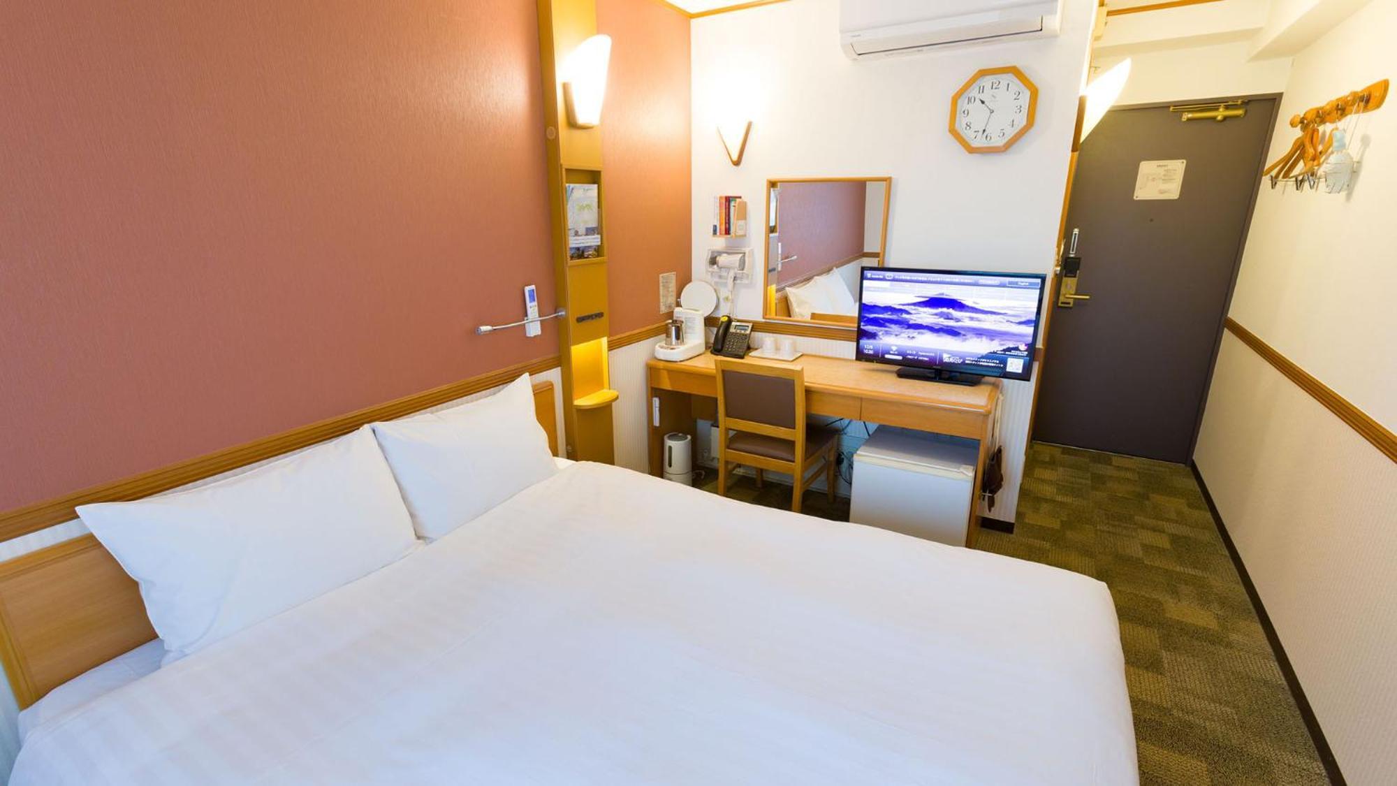 Toyoko Inn Yonezawa Ekimae Стая снимка